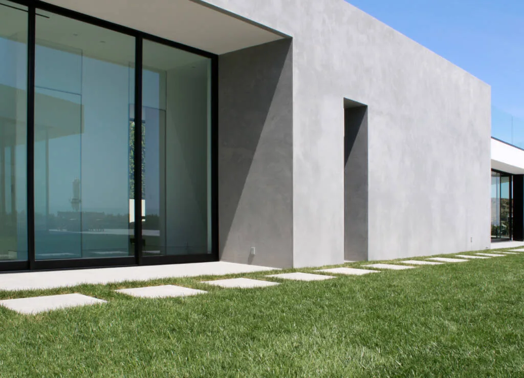 revestimiento para pared exterior con microcemento